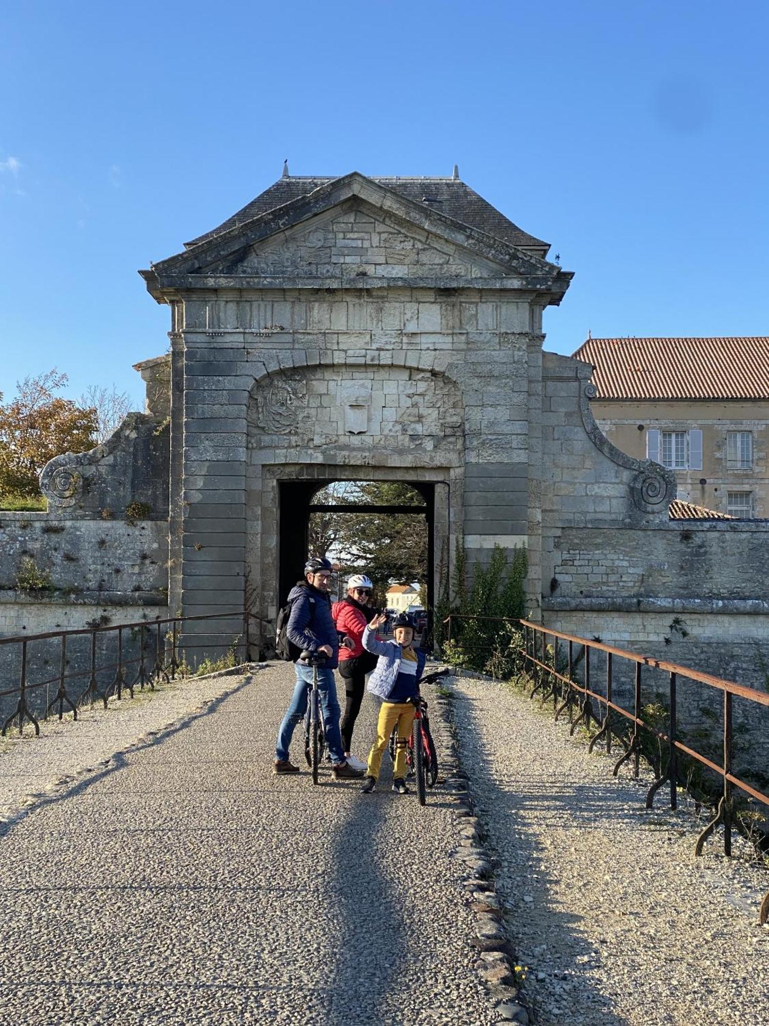 Apartamento Les Remparts Saint-Martin-de-Ré Exterior foto